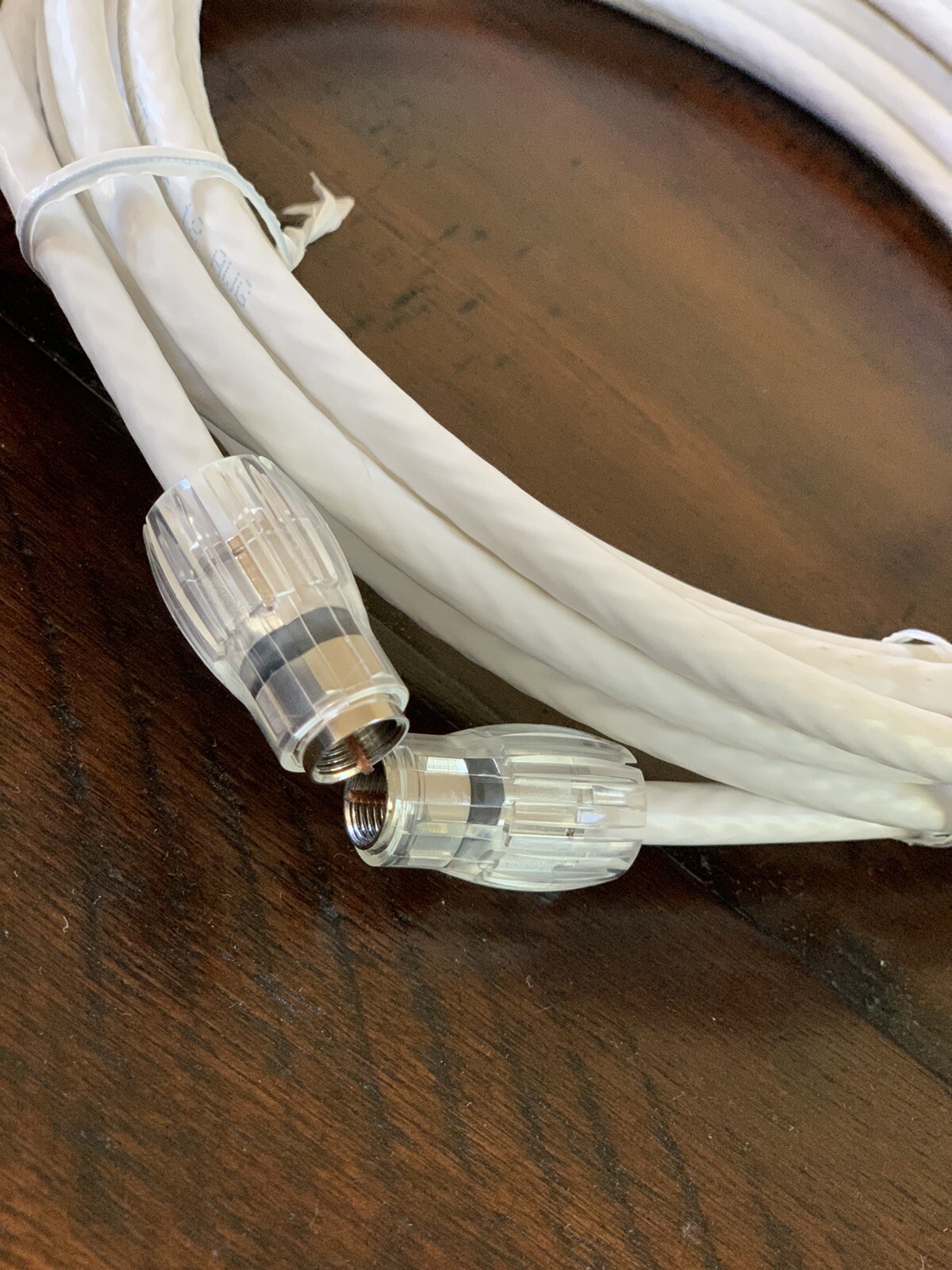 Cable coaxial macho Commscope 18AWG CATV ""Brightwire"" F660BVV CM