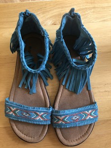 minnetonka turquoise sandals