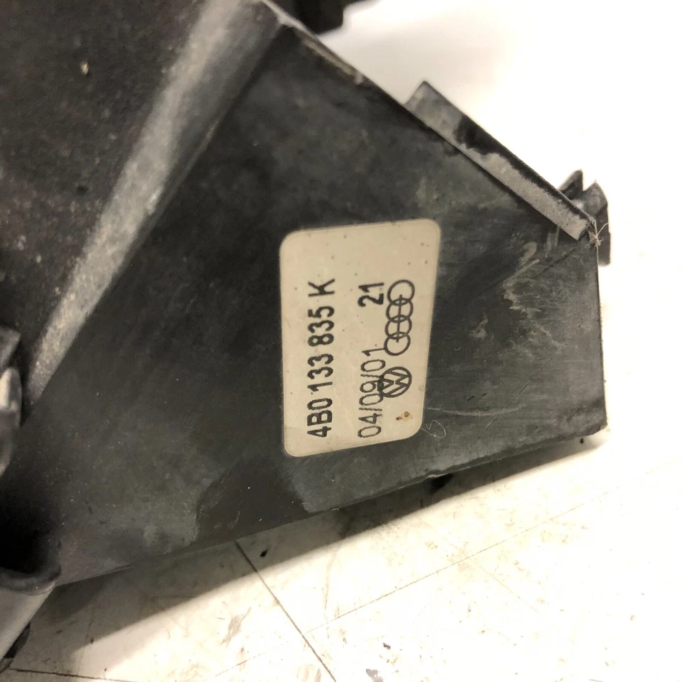 CAJA FILTRO AIRE AUDI A6 MK2 ALLROAD 1999-2005 ORIGINAL 2.5 TDI AKE 4B0133835K Foto 4 de 4