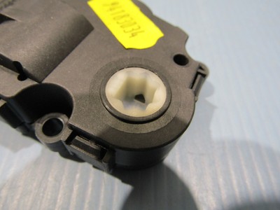 MERCEDES W169 a Class Heater Air Mixing Flap Motor 1698200442  