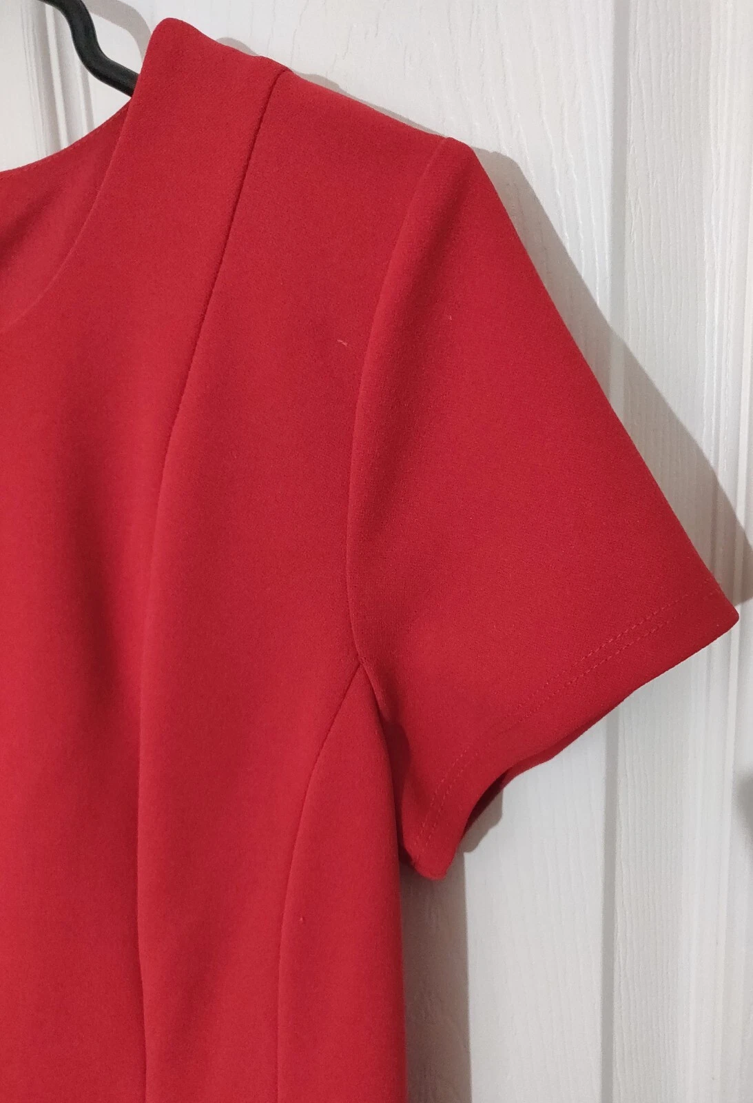 Abito da donna rosso Alyx taglia 4 cappuccio a dondolo manica sopra il ginocchio dettaglio metallo I