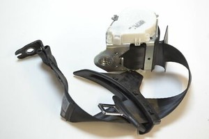 VW Passat Sicherheitsgurt hinten rechts 3C5857806K B7 2012 Rechtslenker 2315635