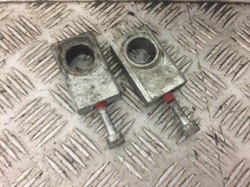 HARLEY DAVIDSON FXDC DYNA SUPER GLIDE CHAIN ADJUSTERS YEAR 2012 STOCK 436 - Picture 2 of 2