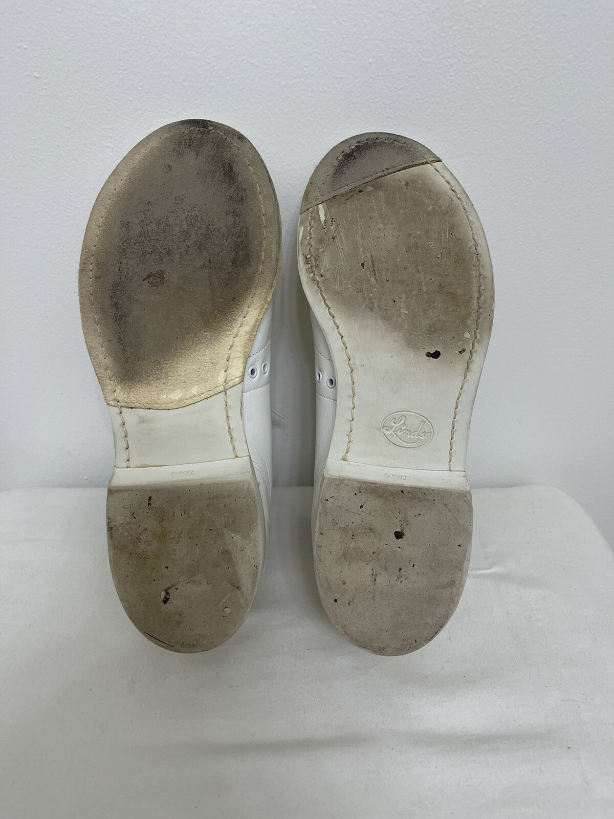 Vintage Linds Classic White Women’s Left Handed? Bowling Shoes Size 7.5