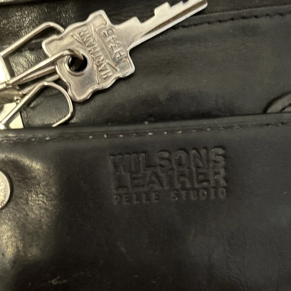 Wilsons 皮革 Pelle Studio 钱包黑色柔软皮革双折 4.5 英寸 x 4.5 英寸 90 年代 — 第 2/4 张图片