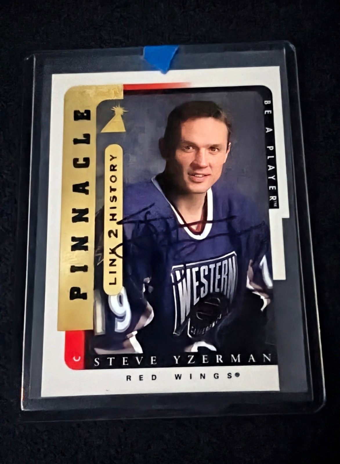 VINTAGE/STEVE YZERMAN- AUTOGRAPH PINNACLE - 1996 (Be A Player/Link 2 History)  