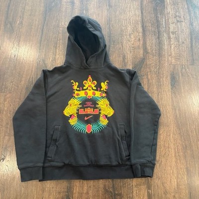 Nike LeBron James 'Strive for Greatness' Crown Lion Youth Pullover Hoodie