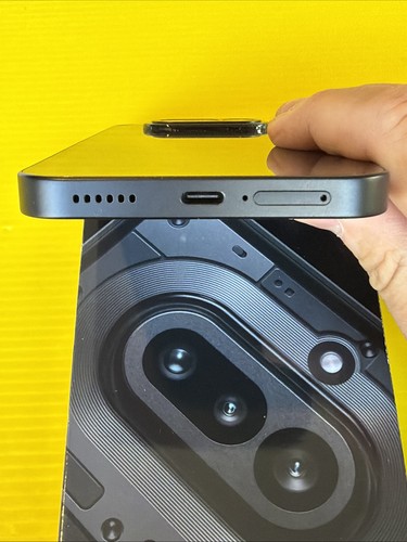 Nothing Phone (4a) 5G - 128GB/8GB - Black (3 Days Use) Nothing Warranty 17/3/28. - Picture 4 of 7