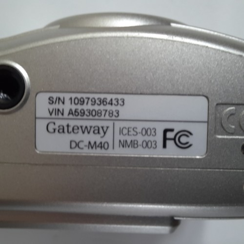 Gateway DC-M40 4.1MP Point & Shoot Digital Camera 3x Optical 2x Digital Zoom - Picture 4 of 14