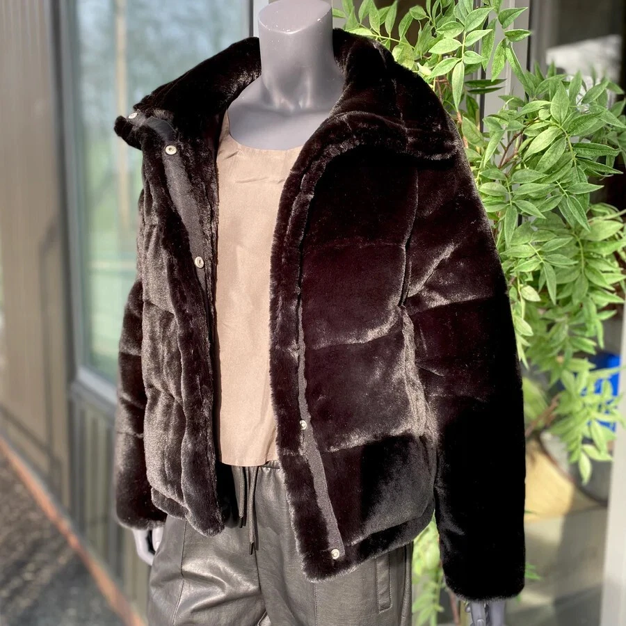 BAGATELLE Women s Faux Fur Cold Weather Short Puffer Jacket Coat Black Small