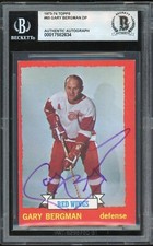 Gary Bergman Signed 1973-74 Topps Card #65 Detroit Red Wings BAS Slabbed Auto