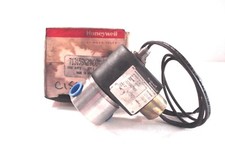 NEW HONEYWELL 71315SN2MN00 SKINNER VALVE 