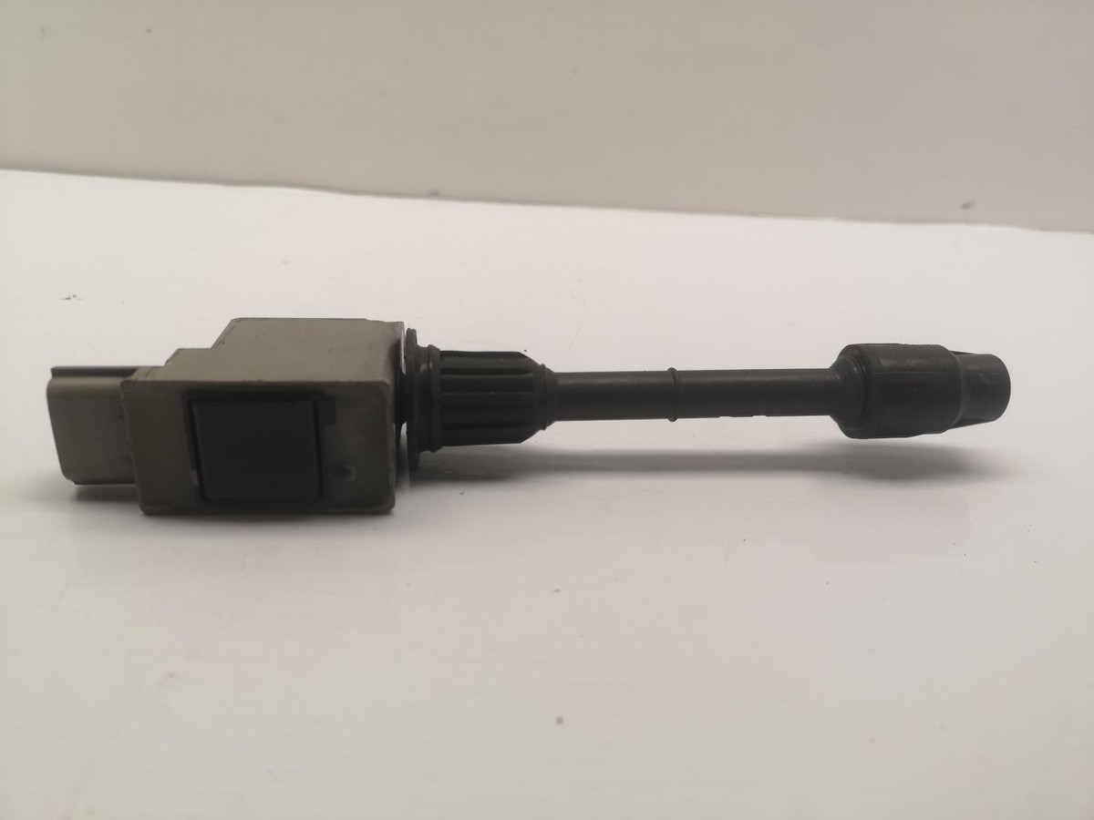 シャル HITACHI SHUTTLE VALVE ZX200 ZAX200 4468336 YA00000543