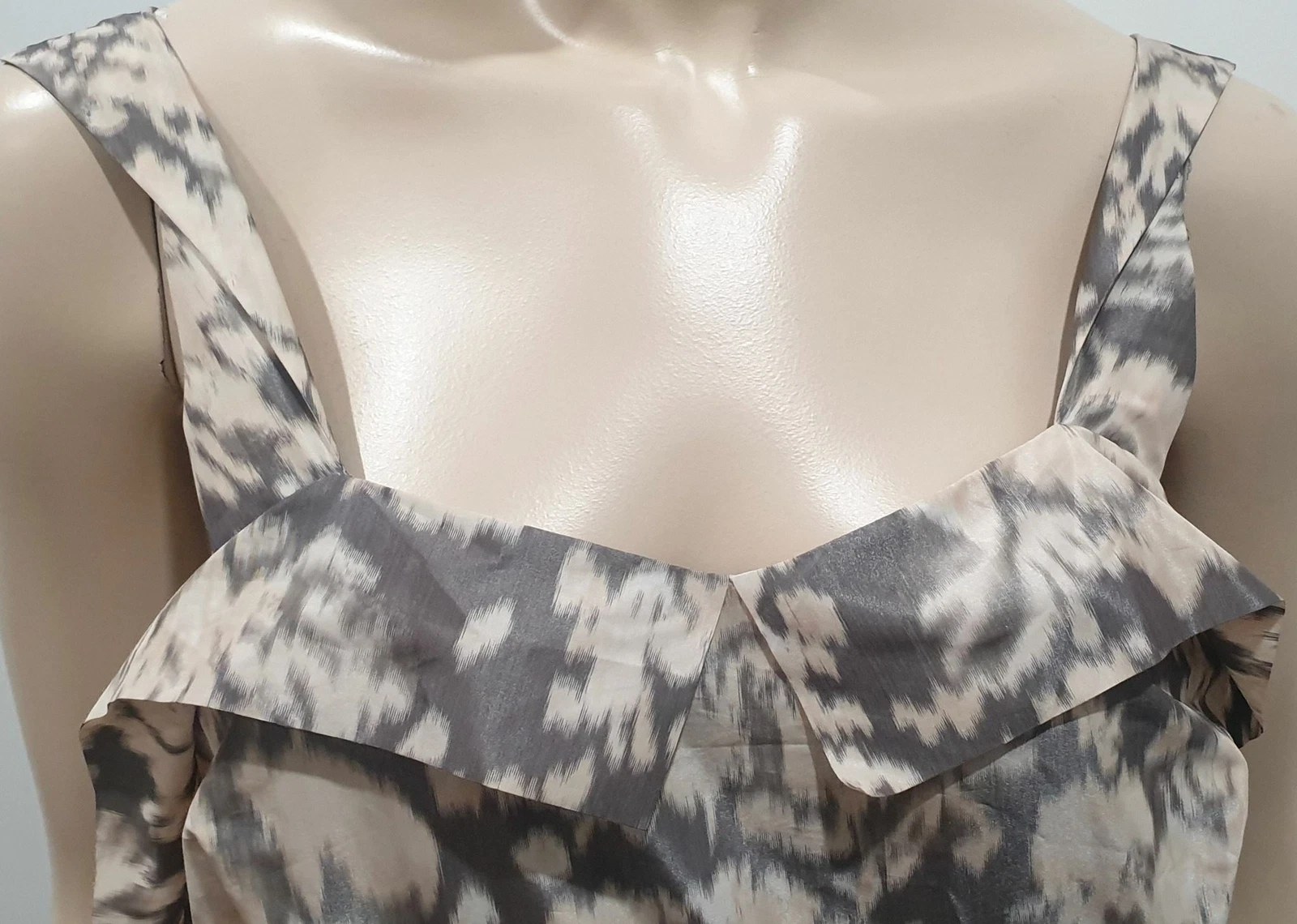 ACNE STUDIOS Abito ACNE panna e marrone sbavature stampa astratta senza maniche linea A lunghezza polpaccio 38