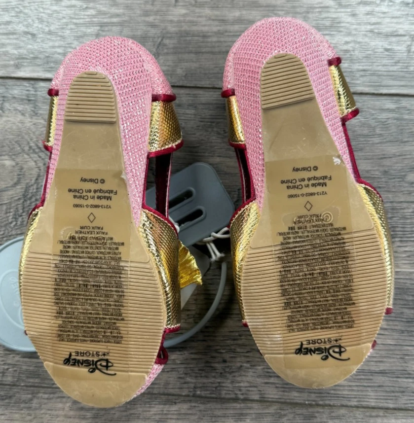 Ropa de bebé niña nueva tienda Disney talla 7/8 Mulan zapatillas zapatos Foto 3 de 3