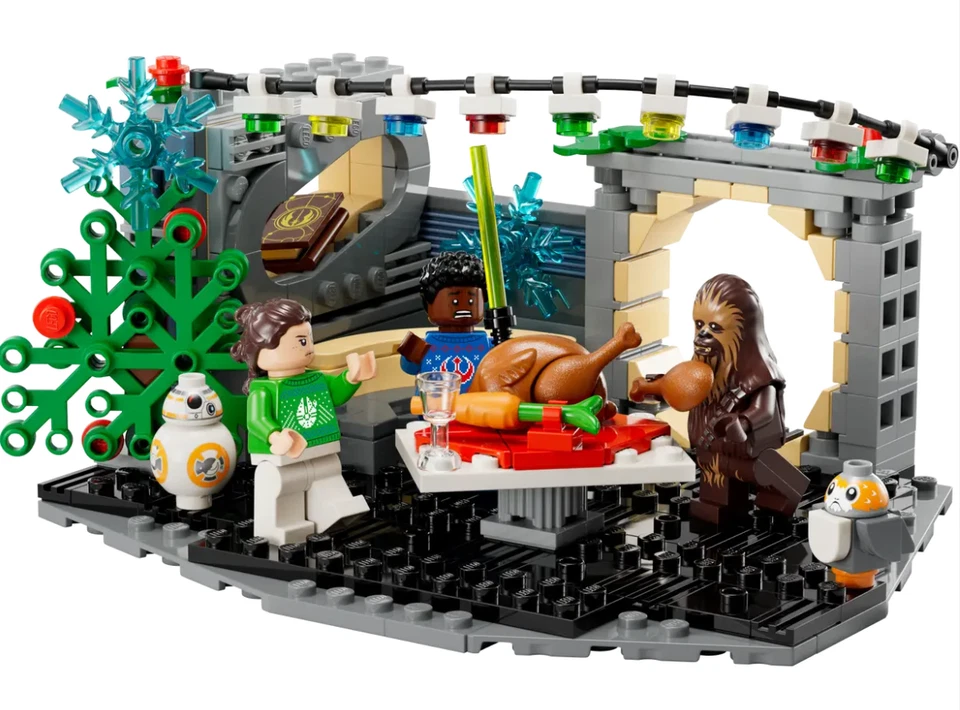 LEGO Star Wars 40658 Millennium Falcon Holiday Diorama Christmas New - image 2 of 3