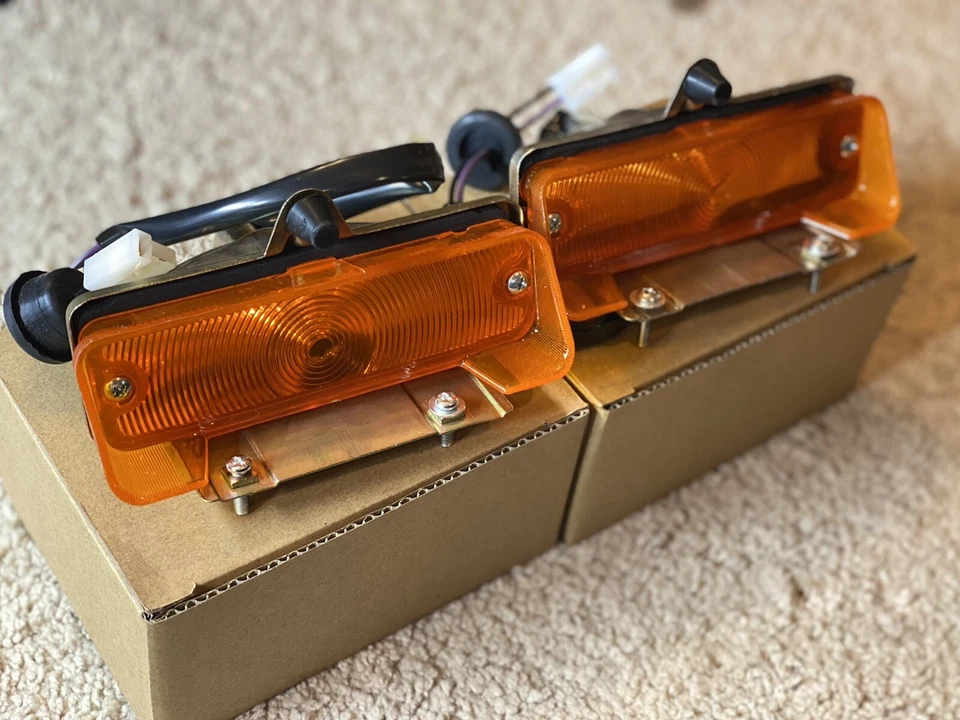 Conjunto de lámpara de luz de estacionamiento Chevelle Malibu 1966 par ámbar Foto 3 de 4