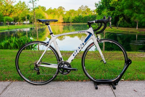 M/L - 2013 Giant TCR Composite 