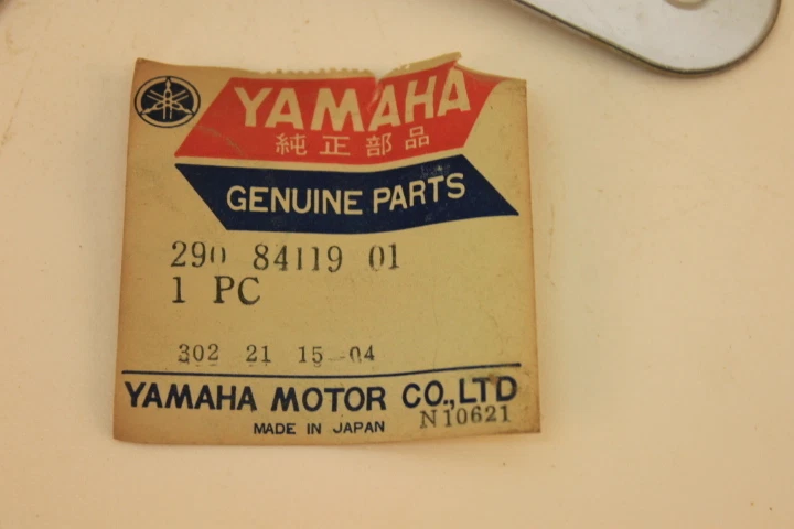 Nuevo de Lote Antiguo Yamaha JT1 JT2 JT2MX Faro Cabeza Lámpara Estancia (derecha) 290-84119-01 Foto 3 de 4