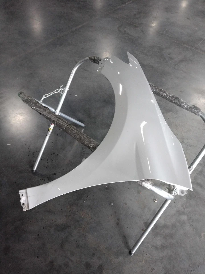 Guardabarros delantero izquierdo usado se adapta a: Toyota Camry 2019 delantero izquierdo grado A Foto 2 de 4