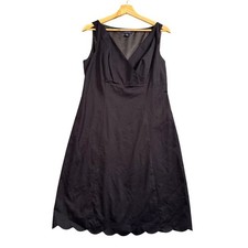 Lands End Black Sheath Dress 8 Scalloped Hem V Neck Sleeveless Minimalist Office