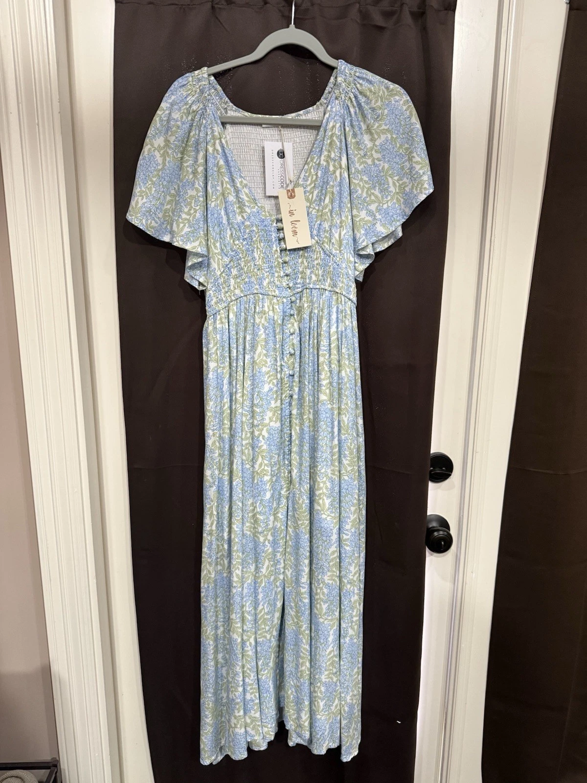 Countryside Bloom Maxi Dress - Size Medium
Opens in a new window or tab