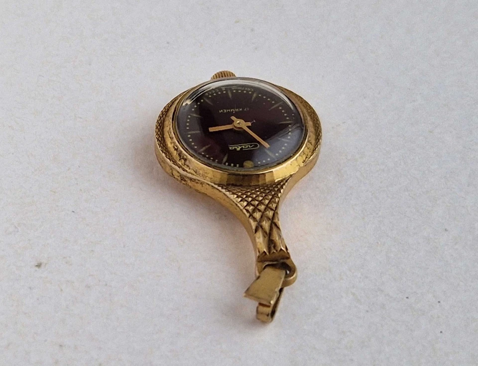 Reloj colgante vintage soviético chapado en oro para dama SLAVA. Foto 4 de 4