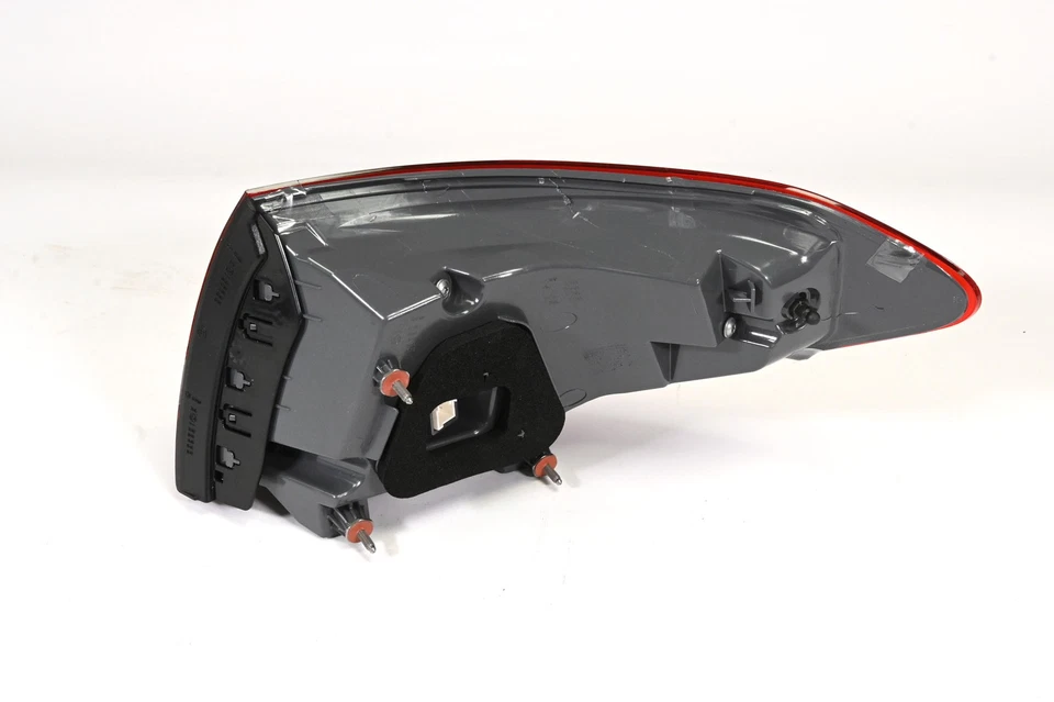 Original Mercedes-Benz Schlussleuchte links außen 2059065100 - Bild 3 von 4