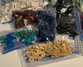 Lego creator 10243 Parisian Restaurant  Complete w/Box and instructions preowned