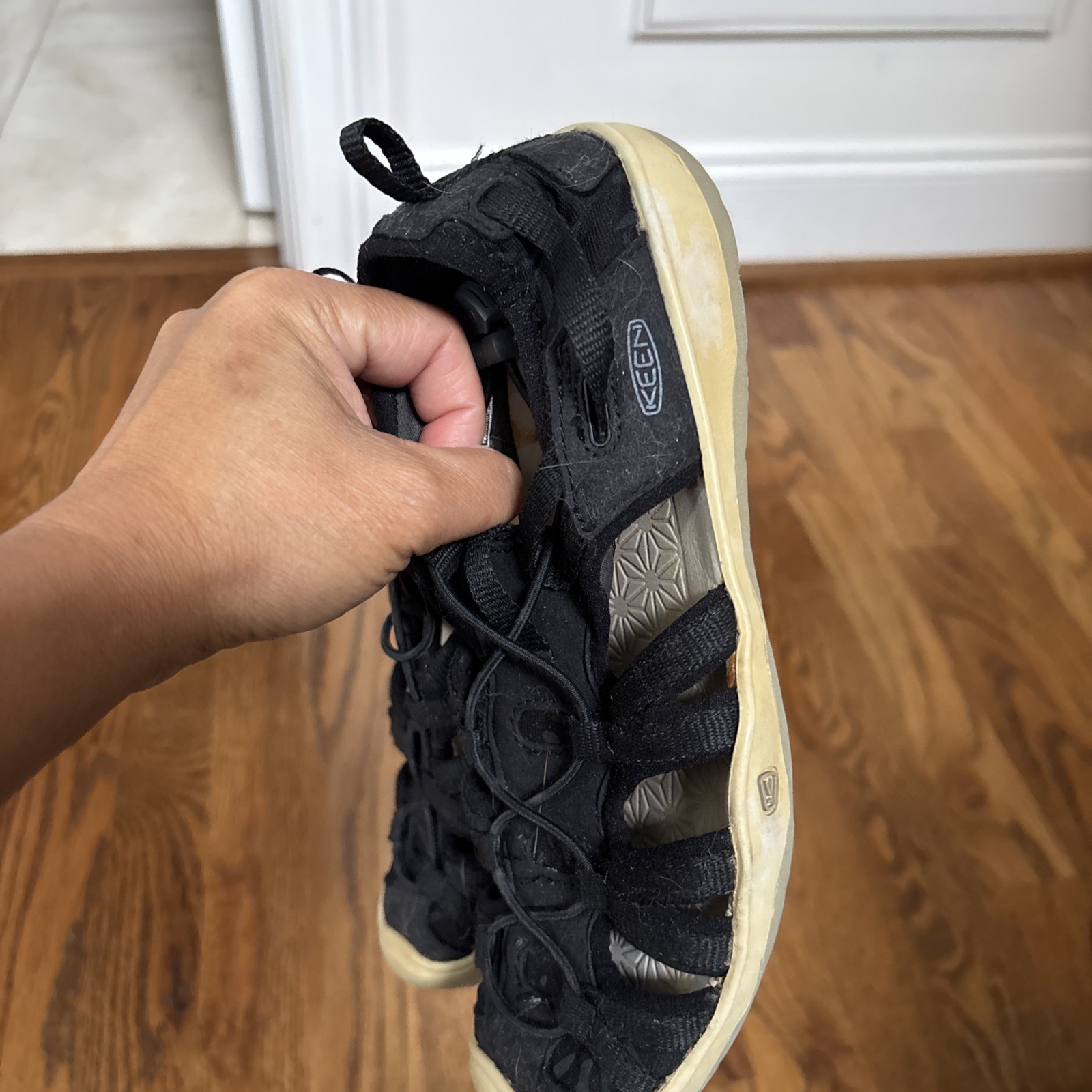 Sandali Keen Moxie bambino 3 ragazze punta chiusa pescatore nero acqua casual