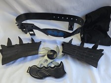 BATMAN Utility Belt 1995 WRIST,GAURDSWEAPONSB...