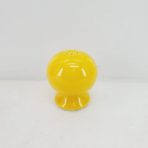 6 hole ROUND BALL BULB SALT / PEPPER SHAKER daffodil yellow FIESTA new