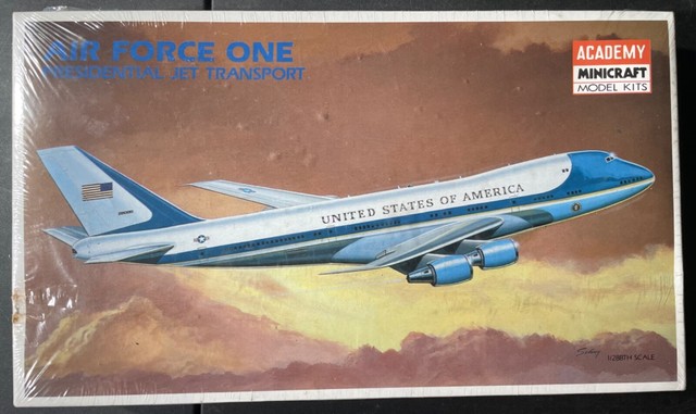 288 Scale Air Force One 747 NISB 