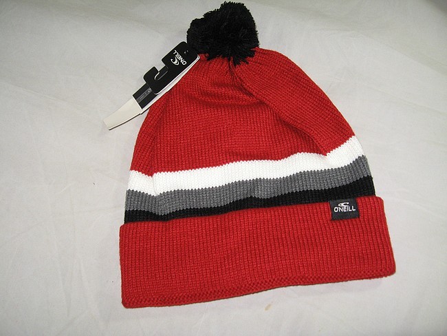 BNWT -  O'NEILL Striped  Oversize Bobble Beanie Hat - Red