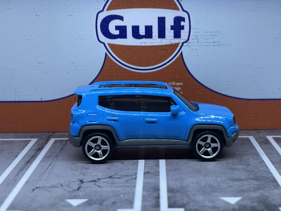 LOT 2 2019 Jeep Renegade Matchbox Crossover SUV Truck Diorama 1/64 Orange & Blue - Image 3 of 4