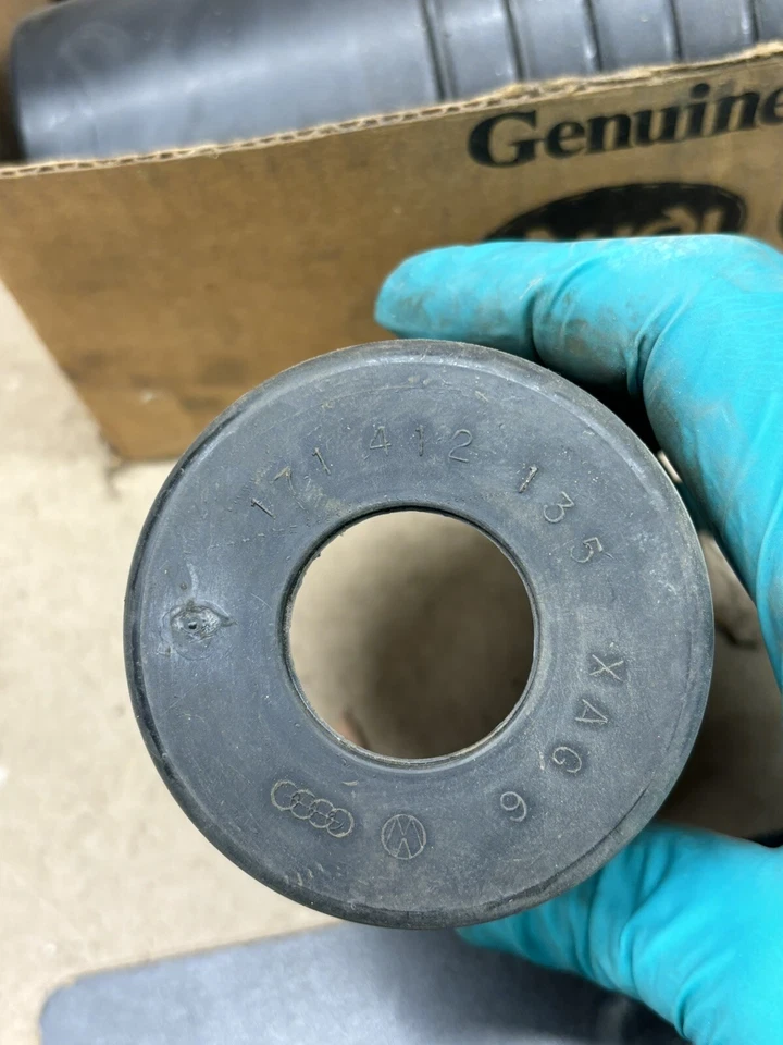 20 Front Strut Dust Boots VW Rabbit Scirocco Porsche 924 171 412 135 Nos Vintage - Image 4 of 4