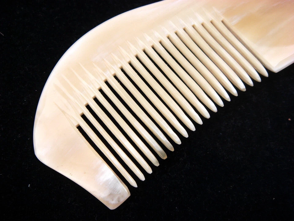 Authentic Ox Horn Hand Crafted Pocket Comb Fashion Hair Organizer New #03042205 - Image 2 of 4