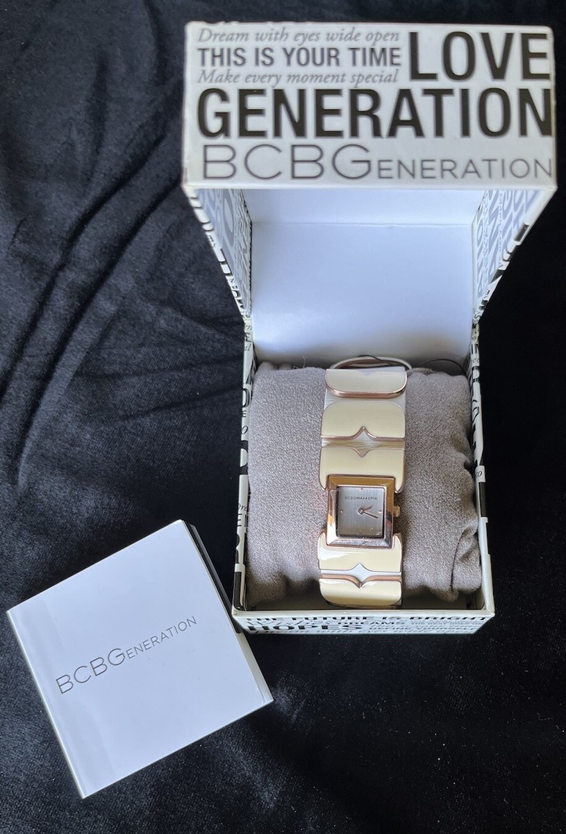 BCBGMaxAzria White and Gold Square Watch BCBGMAXAZRIA Square Watches for Women | Mercari main image 3