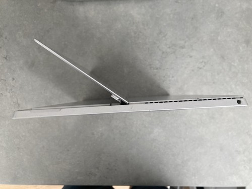 Microsoft Surface Pro 4 (128GB SSD, Intel Core i5-6300U, 4GB RAM) Wi-Fi - Afbeelding 4 van 7