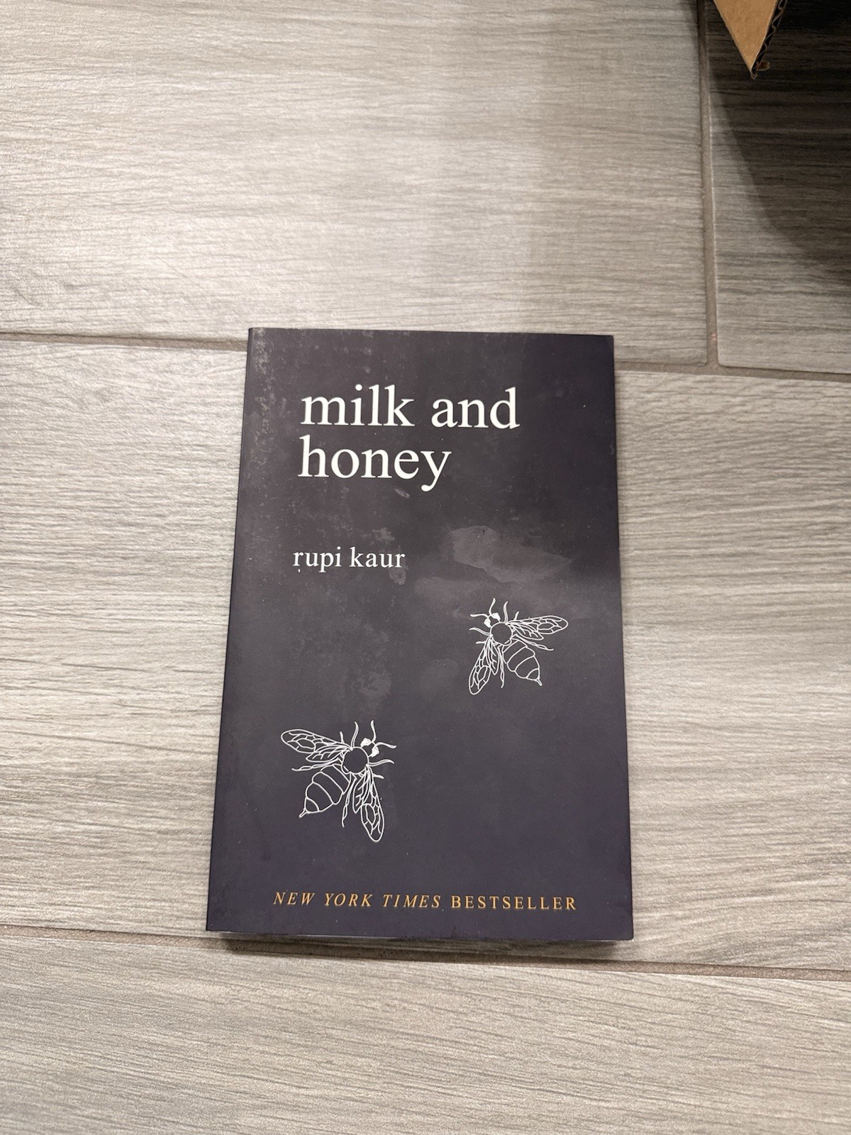Milk and Honey by Rupi Kaur (2015, Trade Paperback)