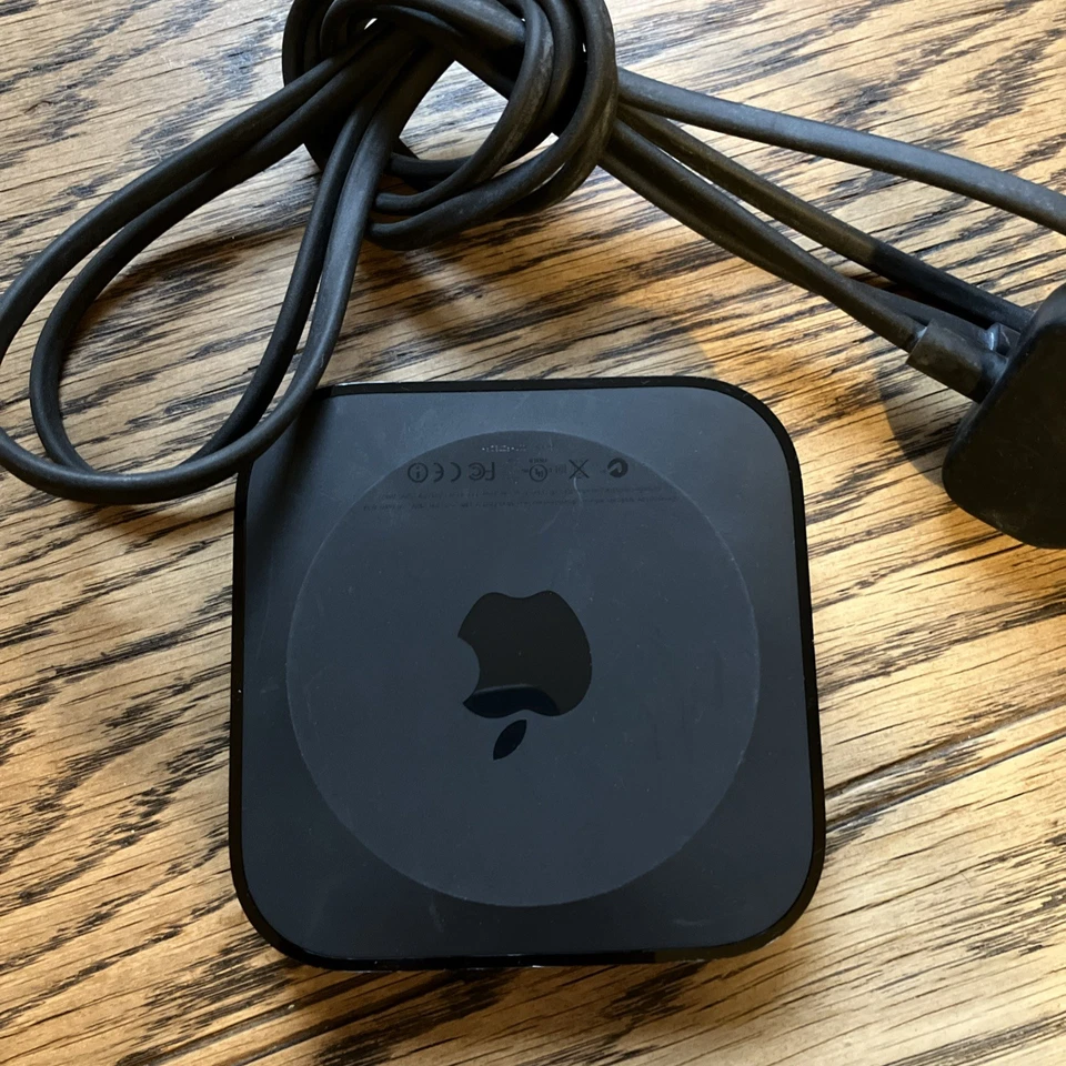 Apple TV 3rd Generation HD Media Streamer A1427 - Image 3 of 4
