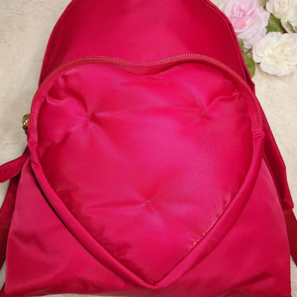 Auténtica Mochila Anya Hindmarch Chubby Heart Nylon Roja de Japón 133461K Foto 2 de 4