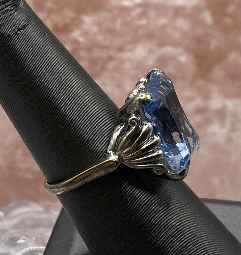 ANTIQUE ESEMCO ART DECO 14 K WHITE GOLD AND BLUE TOPAZ  display picture 1