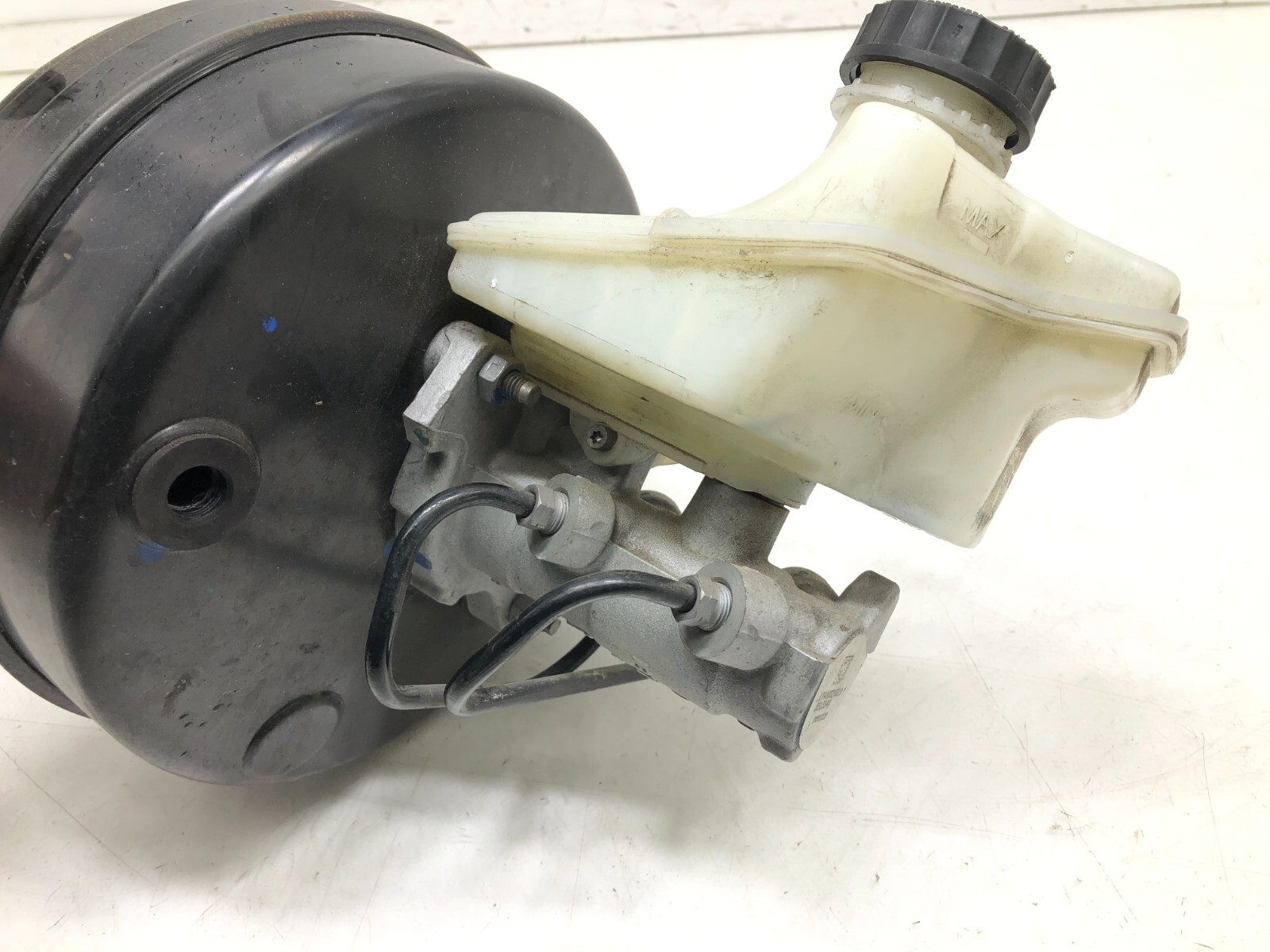 2014-2019 MASERATI GHIBLI SQ4 BRAKE BOOSTER W/ MASTER CYLINDER OEM.