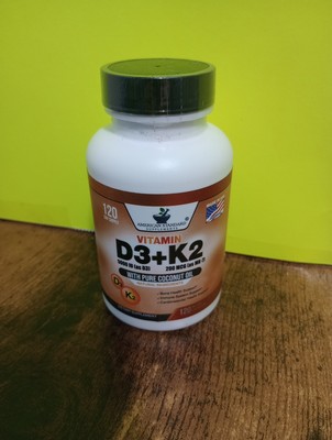 Vitamin D3 K2 (MK-7), Vitamin D3 (5000IU) + K2 (MK-7) 200mcg w/ Organic Coconut 