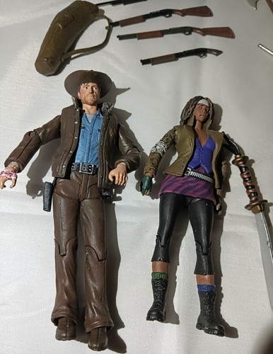 Original 2011 McFarlane Toys Serie 1 The Walking Dead Figuren x4 + Accs Konvolut - Bild 2 von 7