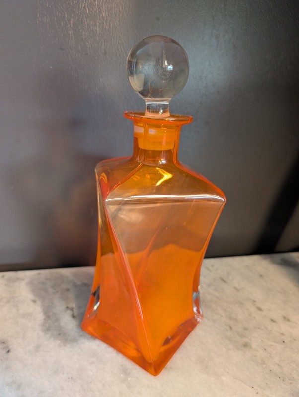VINTAGE MID CENTURY MODERN TANGERINE ORANGE DECANTER CLEAR STOPPER