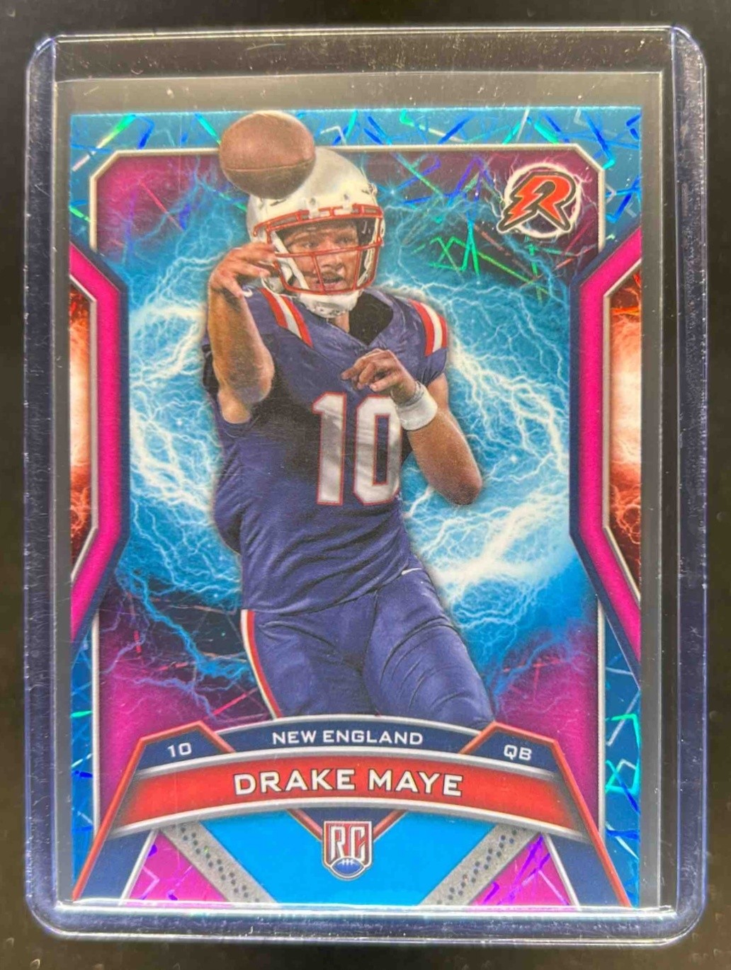 2024 Topps Resurgence Drake Maye RC Sky Blue and Pink Shock #164 Patriots