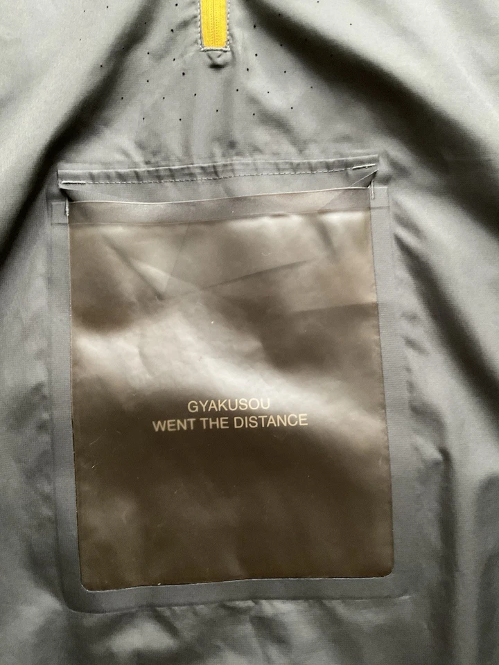 耐克 x Gyakusou 1⁄2 拉链连帽夹克 M 码跑步者玫瑰灰色黄色 CD7107 274 — 第 2/4 张图片