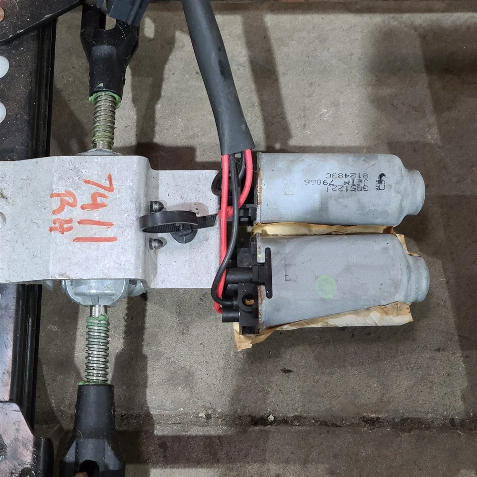 Пассажирское сиденье с электроприводом в сборе Corvette C6 05–13 годов выпуска Rh Aa7411 - Изображение 2 из 4